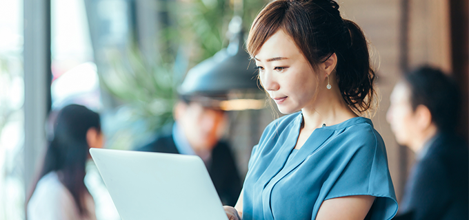 派遣社員でも副業は可能?始める前の注意点とおすすめの副業9選