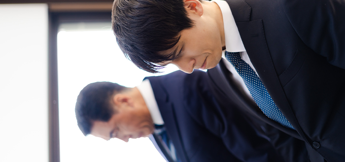 仕事で怒られるのが怖い...原因や対処法・向いている仕事を解説!