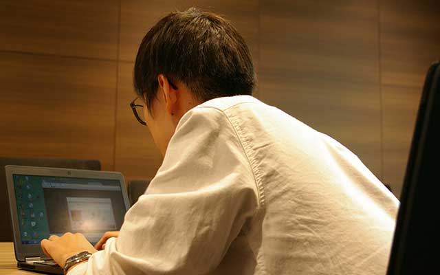 最後のメッセージをツイートする町田君