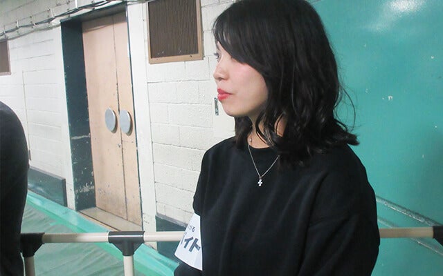 リハ見学に感極まる平出さん