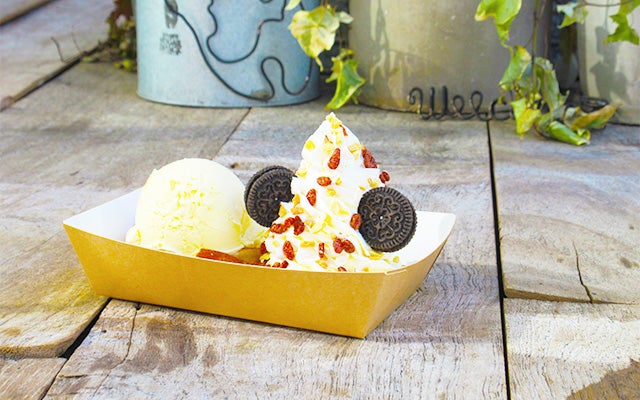 アイスの乗ったパンケーキ