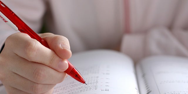 【働き方Q&A】テスト期間中に休ませてもらえない。違法?
