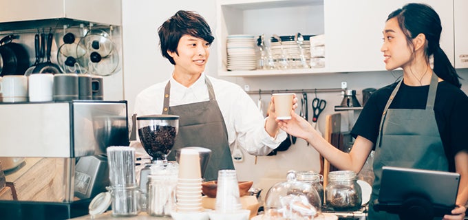 男女別に好印象な服装やバッグを紹介、Web面接の対策も!