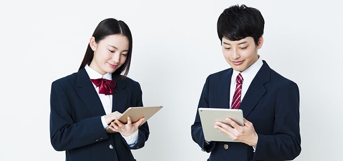 高校生のバイト面接は制服でも問題ない?