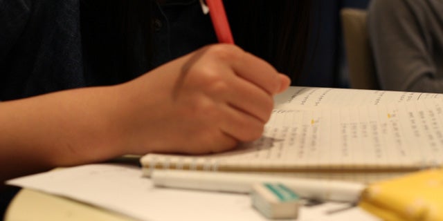 【面接】テスト期間中や部活の大会中はバイトを休みたいとき