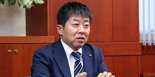 鈴木雅貴氏