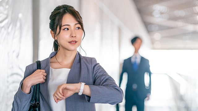 腕時計をして就活・転職の面接に臨む際の注意点