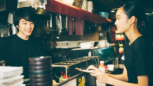 居酒屋でのバイトの仕事内容