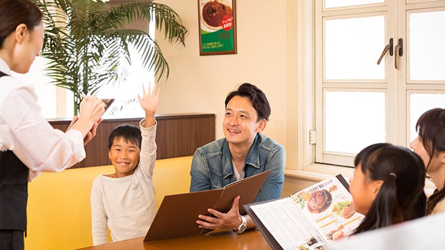 ファミレスのバイト面接で印象の良い志望動機の答え方