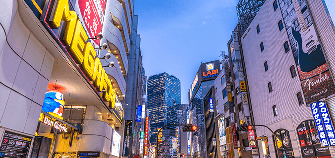 MEGAドン・キホーテ渋谷本店｜都内でも特に大型！外国人観光客にも人気の店舗