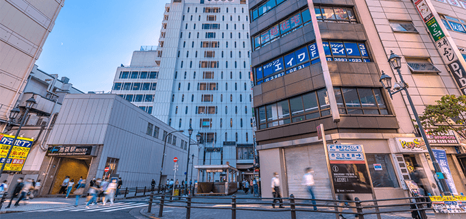 ④池袋駅北エリア｜居酒屋やバー・クラブなどが並ぶディープなエリア