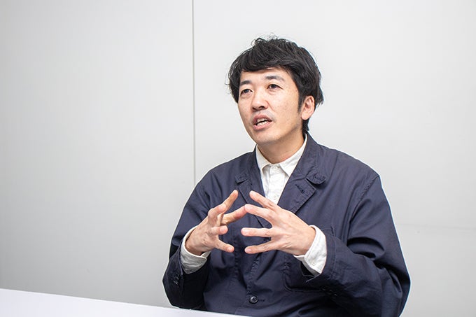 本社の人事部 河島 省司氏のインタビューの様子