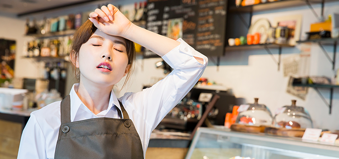 「ワンオペ」とは?バイトや育児などで起こる問題とそれを乗り越えるコツ