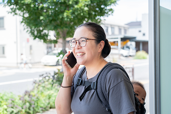 電話対応は営業時間の9:00~17:00に行っています(Hさん)