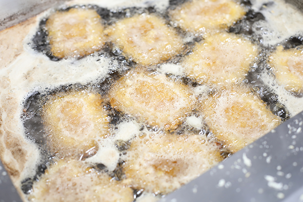 揚げ物のにおいが髪の毛や洋服に付く?