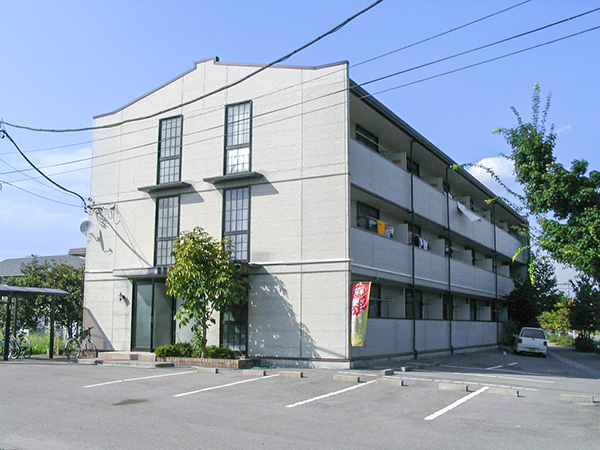 日総工産で借り上げているアパートの外観写真