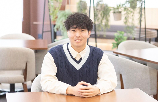 臨床検査技師の夢を叶えるため、吉野家のバイトを始めた学生Bさん