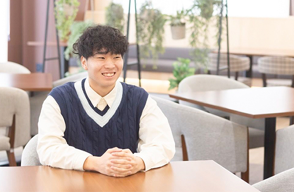 吉野家バイトは学業と両立しやすいと語る学生Bさん